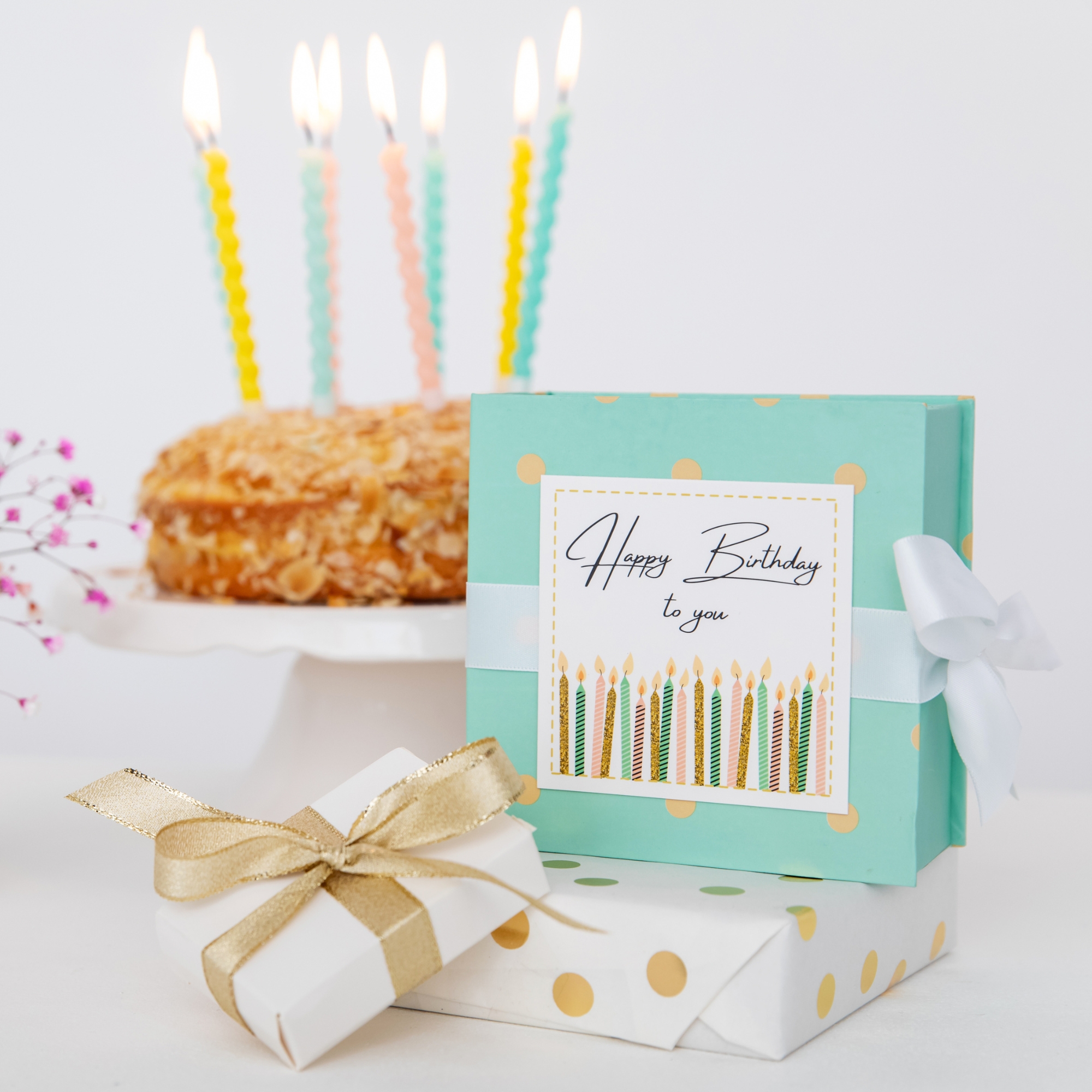 VE Schleifen-Geschenkschachtel Happy Birthday trendy 13 x 13 x 6 cm